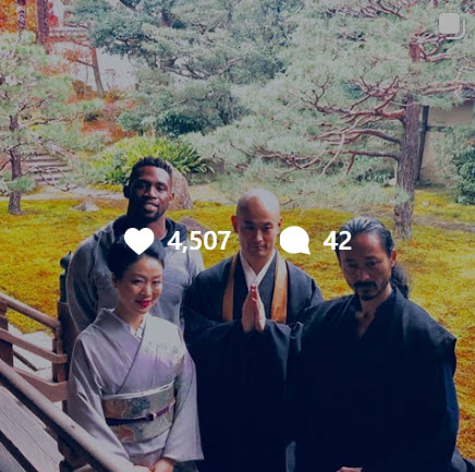 Siya in the company of some Japanese friends